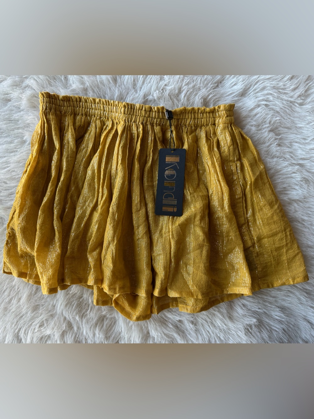 Suzi Kondi Metallic Mustard Gold Gathered shorts with pockets XS-S skater NWT - Picture 11 of 16
